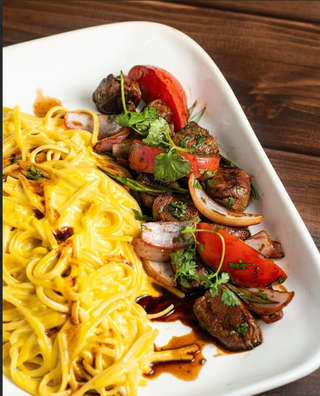 Producto Fettuccini a la Huancaína con Lomo Saltado