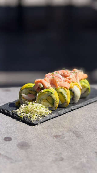 Producto Salmón Roll