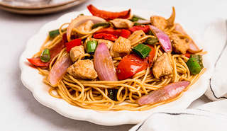 Producto Tallarín saltado de pollo