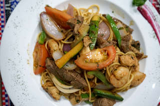 Producto Tallarín saltado 3 sabores