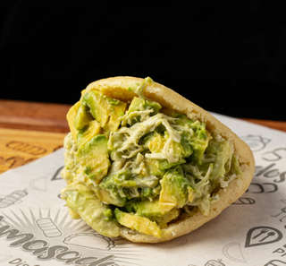 Producto Arepa Reina Pepeada