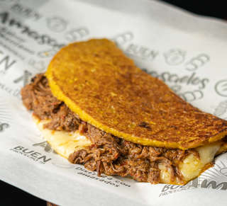 Producto Cachapa con Carne Mechada