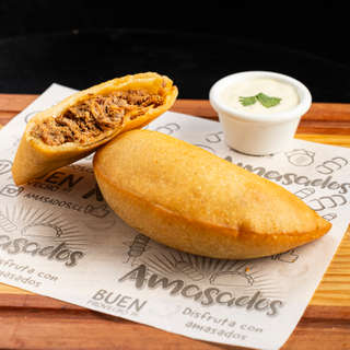 Producto Empanada Carne Mechada