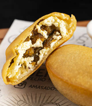 Producto Empanada Plátano Frito y Queso